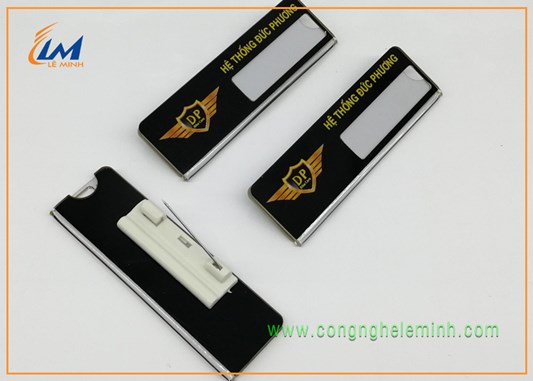 LÀM BẢNG TÊN NHÂN VIÊN BẰNG MICA