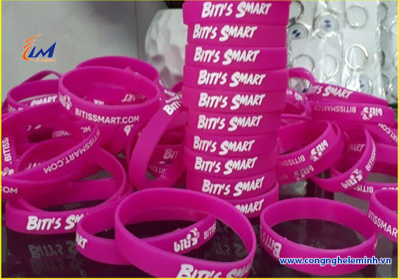 Sản Xuất Vòng Tay Cao Su