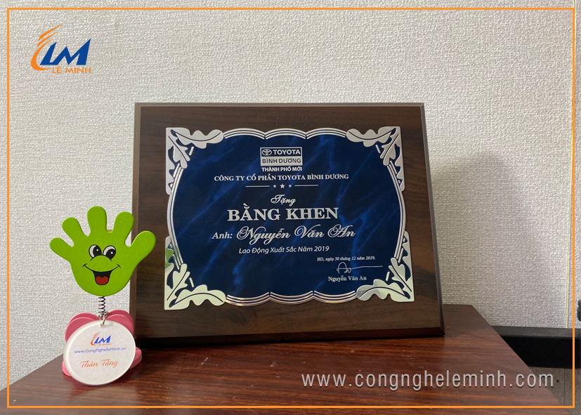 LÀM BẰNG KHEN - BẢNG VINH DANH