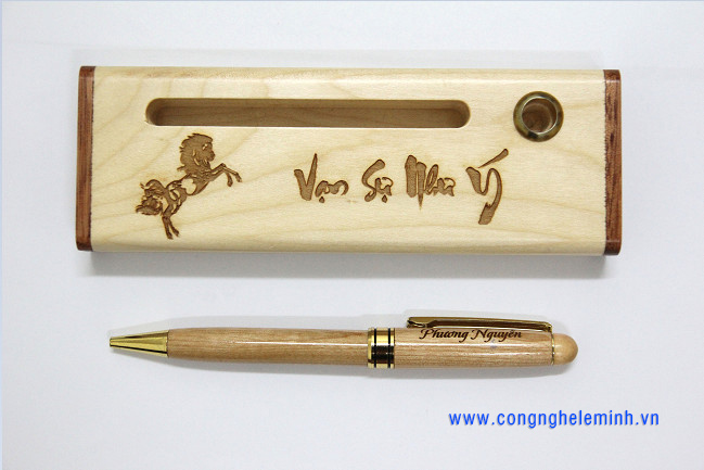 QUÀ TẶNG GỖ ĐỂ BÀN