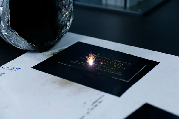 /UserUpload/Imageabout/cong-nghe-khac-laser.jpg