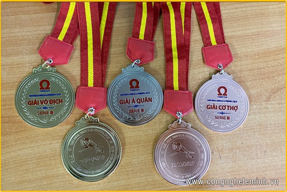 LÀM HUY CHƯƠNG-HUÂN CHƯƠNG 