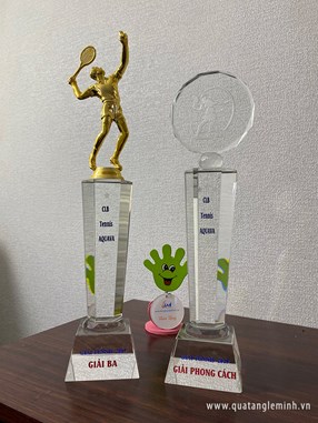 KỶ NIỆM CHƯƠNG CÚP PHA LÊ