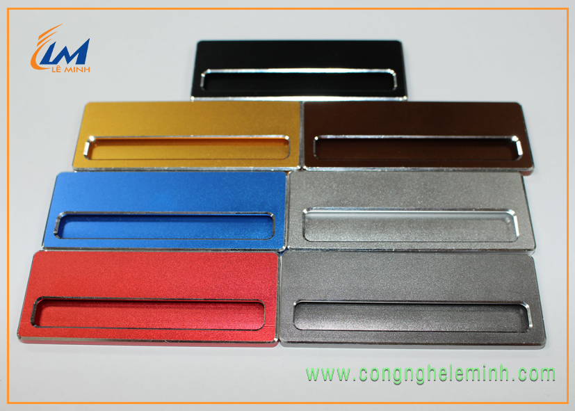 PHÔI LÀM BẢNG TÊN THAY TÊN