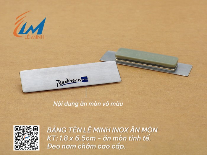 LÀM BẢNG TÊN ĐEO ÁO BẰNG INOX ĂN MÒN, KHẮC LASER