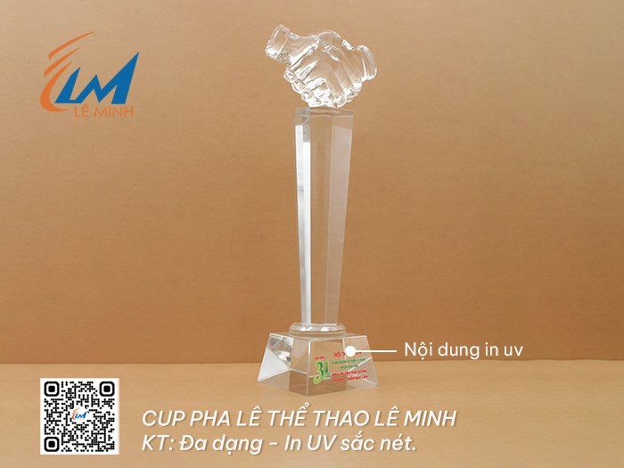 Cúp pha lê thể thao